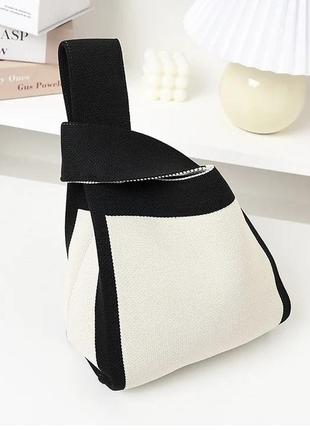 Тренд стильна чорно біла мінімалістична жіноча в'язана текстильна сумка шопер1 фото