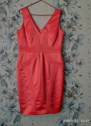 Нарядное платье