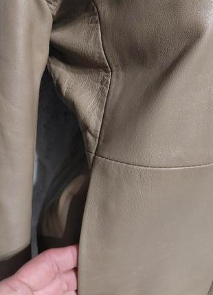 Жіноча шкіряна куртка/піджак у трендовому кольорі.3 фото