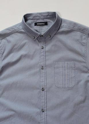 Четкая приталенная шведка / тенниска / рубашка на короткий рукав с контрастными вставками3 фото