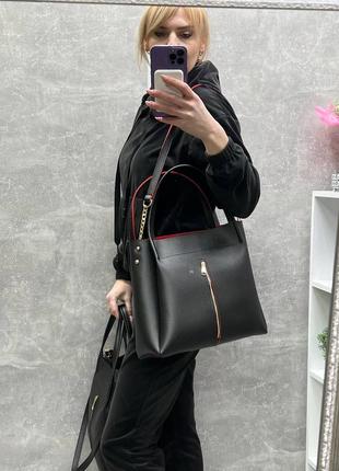 Женская стильная и качественная сумка из искусственной кожи черная8 фото