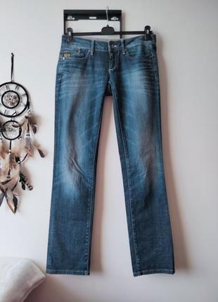, стильные женские джинсы5 фото