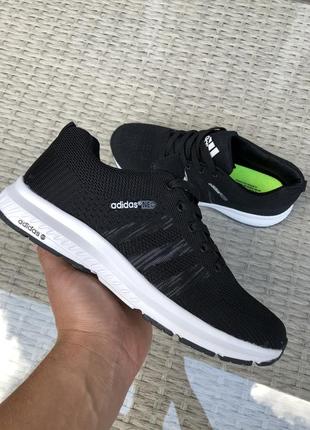 Легкі чорні кросівки adidas