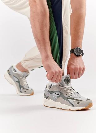 Мужские кроссовки nike air huarache runner gray olive9 фото