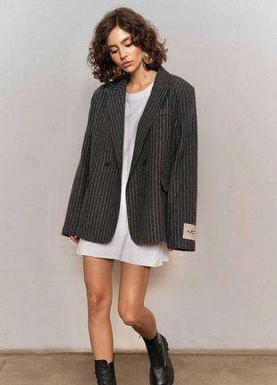 Темный и светлый серый стильный пиджак женский жакет1 фото