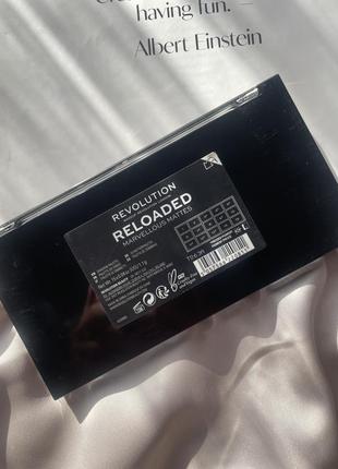 Палетка тіней revolution5 фото