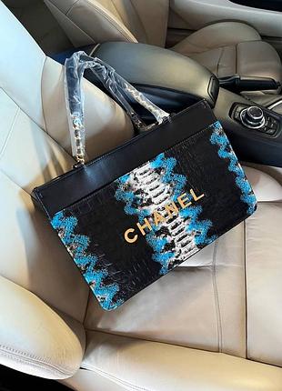 Стильная сумка chanel яркая рептилия сумочка