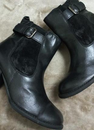 Ботинки.сапожки весна-осень кожа жен. 39р.clarks индии