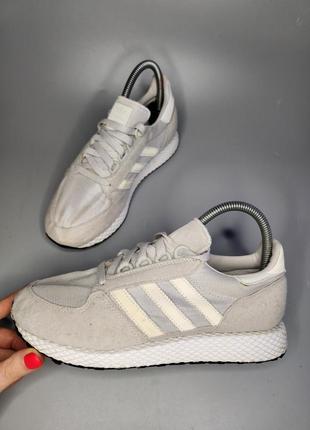 Кроссовки adidas forest grove