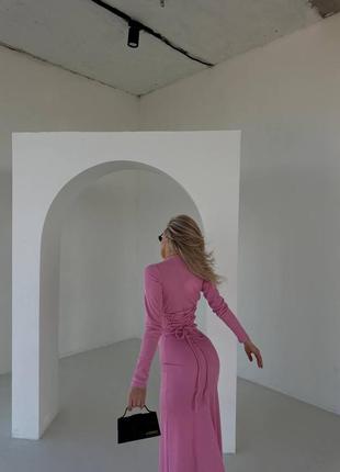 Сукня міді однонтонна на довгий рукав на затяжках якісна стильна базова червона рожева4 фото