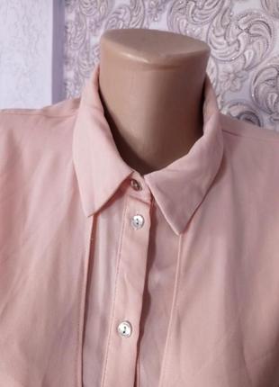 Нарядная рубашка нежно-персикового цвета.7 фото
