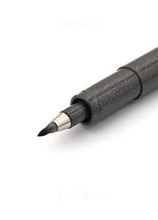 Zebra disposable brush pen - fine ручка-пензлик чорна