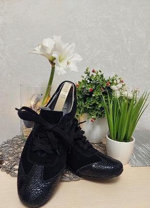 Туфли-кроссовки