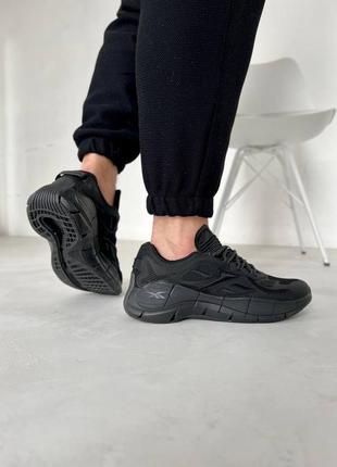 Кросівки в стилі reebok