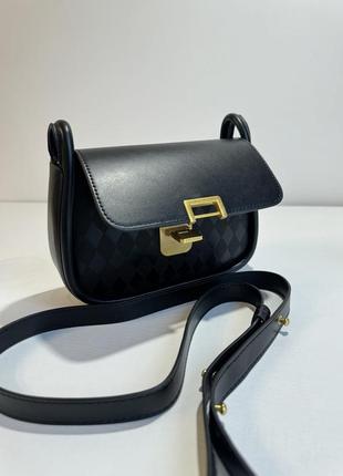 Женская маленькая черная сумочка7 фото