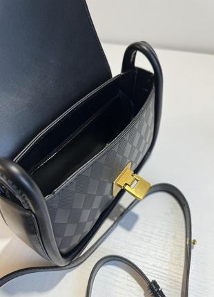 Женская маленькая черная сумочка6 фото