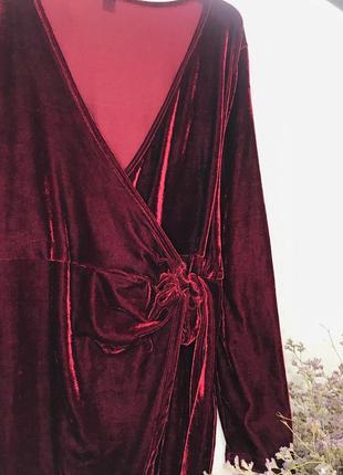 Розкішна оксамитова жіноча вечірня сукня3 фото