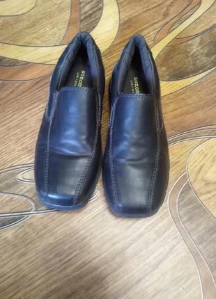 Туфлі шкільні