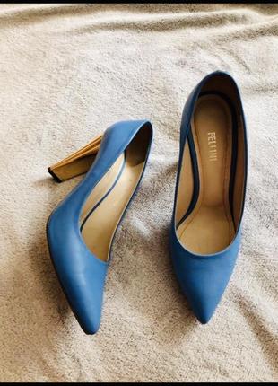 Fellini шкіряні туфлі човники, святкові туфлі, блакитні туфлі