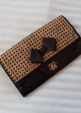 Большушчий клатч,элегантная вещь