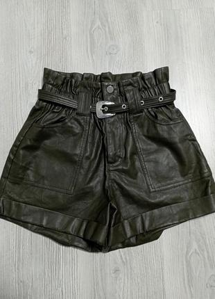 Шорти river island