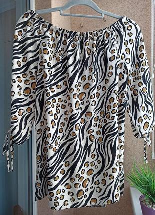 Красивая стильная удлиненная блуза в модный анималистический принт 100% вискоза4 фото