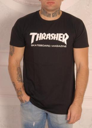 Черная футболка thrasher