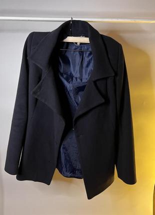 Пальто темно синий цвет пояс подкладка весна осень короткая xs-s карманы шерсть вискоза1 фото