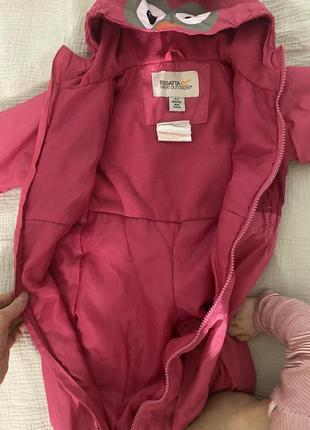 Демисезонный комбинезон regatta waterproof puddle suit 6-12 месяцев4 фото