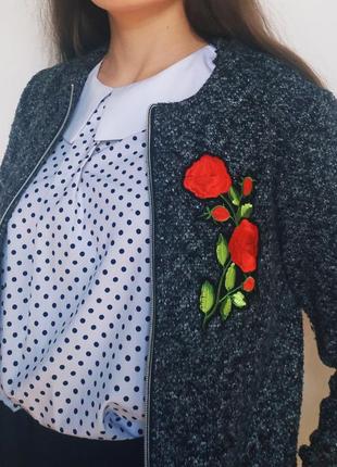 Кардиган с вышивкой розы.2 фото