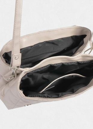 Жіноча сумка кросбоді з екошкіри строчена молочна4 фото