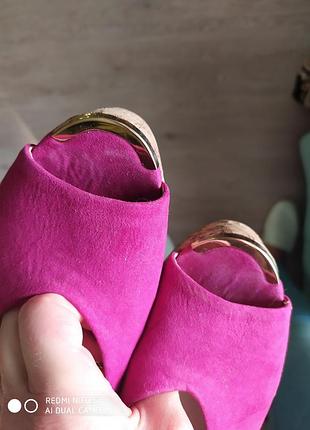 Босоножки next