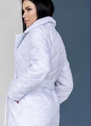 Пальто демі жіноче стьобане під пояс на силіконі стокгольм біле2 фото