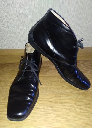 Tod's кожаные легкие фирменные ботинки