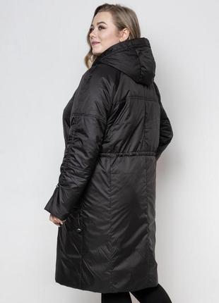 Чорне весняне пальто приталене на рукаві та на спині кулісків, великих розмірів від 48 до 562 фото
