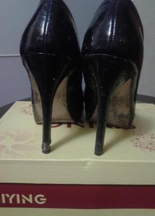 Лаковые чёрные туфли dorothy perkins5 фото
