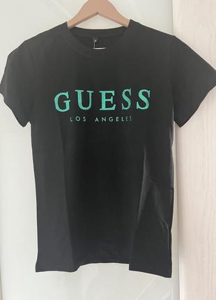 Бавовняна футболка guess4 фото