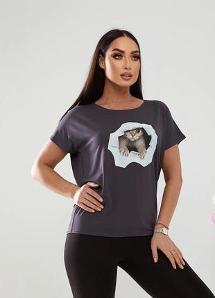 Жіноча футболка з кішкою2 фото