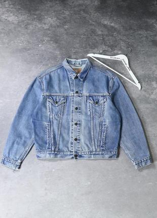 Винтажная джинсовая куртка levi’s с 90х. american vintage grunge distressed lee tommy hilfiger wrangler diesel рок джинсовая куртка бомбер1 фото