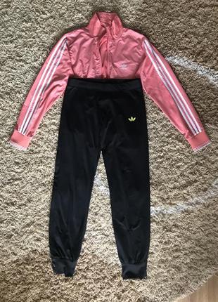 Спортивний костюм adidas рожевий. костюм двійка