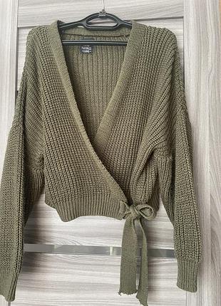 Жіночі светри , кофти,