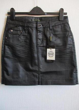 Джинсовая юбка с пропиткой под кожу