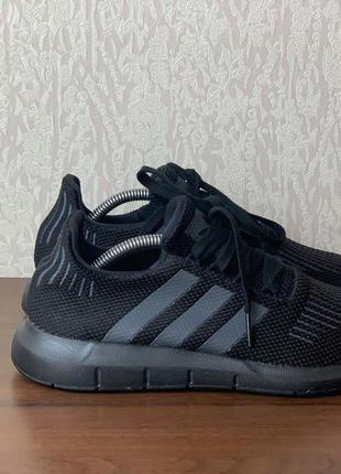 Кроссовки adidas1 фото