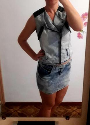 Стильная джинсовая юбка с потертостями, распродажа