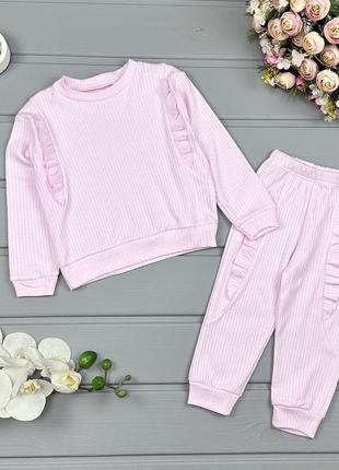 Костюм однотонний