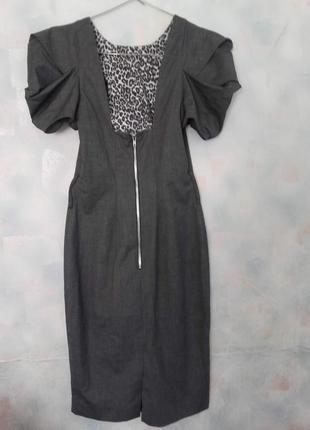 Платье миди с  модными рукавами  и вырезом на спине2 фото