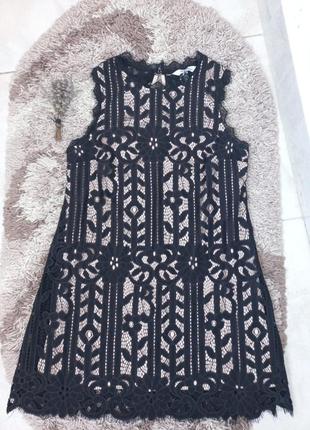 Мереживна сукня