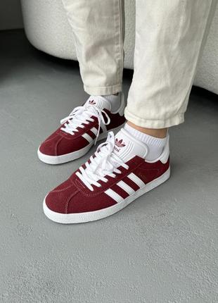 Adidas gazelle red