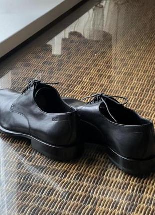 Кожаные туфли hugo boss оригинальные черные4 фото