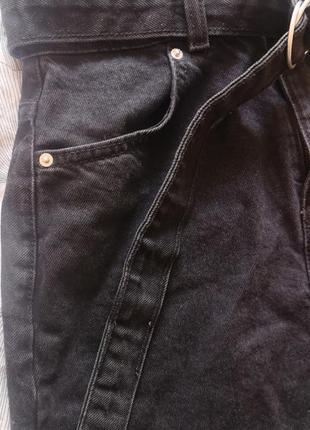 Черная джинсовая мини юбка с высокой посадкой5 фото